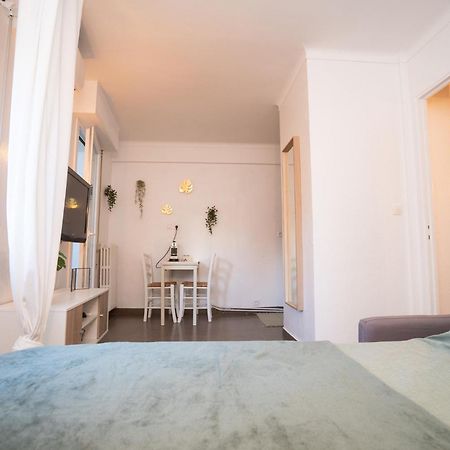Location Studio Avec Loggia Daire Antibes Dış mekan fotoğraf