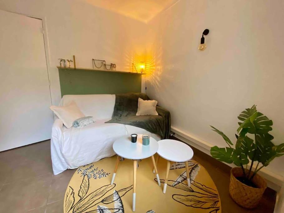 Location Studio Avec Loggia Daire Antibes Dış mekan fotoğraf